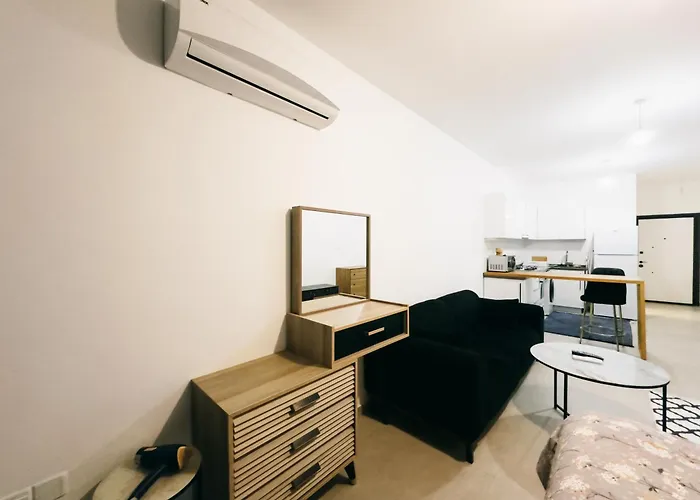 Апартаменты Ceasar Spacious In Amelius Perivolia tou Trikomou